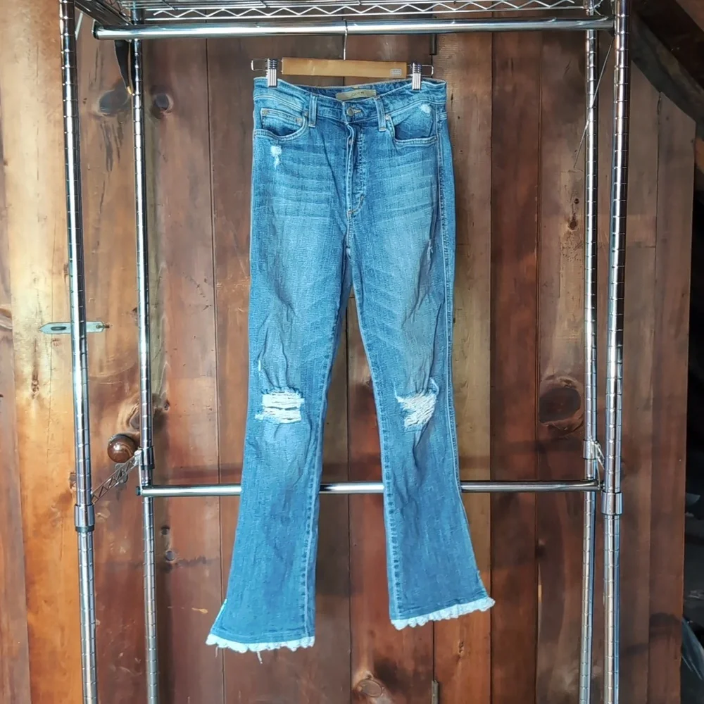🫰🏼 Joe's Denim Wedding Jeans With Custom Lace Hem 28